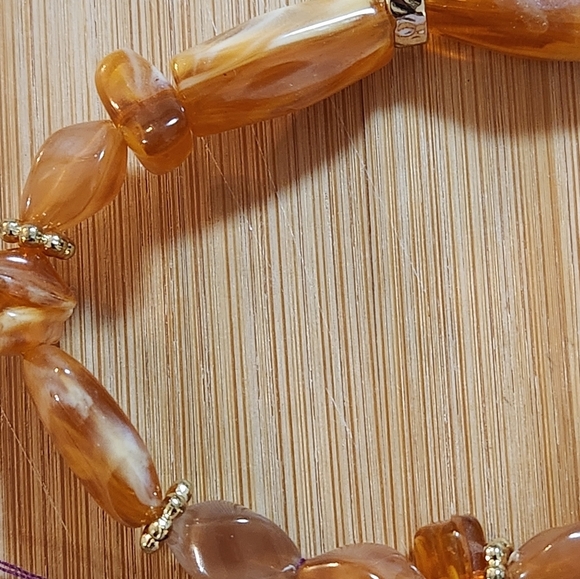 Hand Crafted Stretch Bracelet Amber Orange Chips Stones - Picture 3 of 4